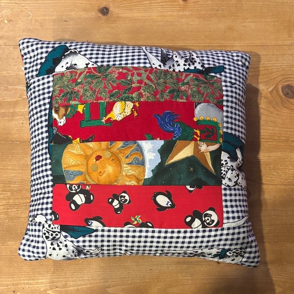 Handmade Christmas Cushion - Picture 1 of 1